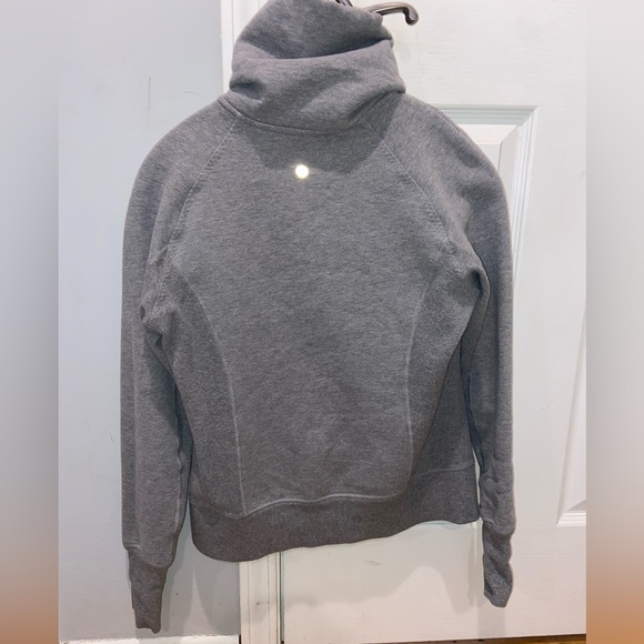 lululemon athletica Light Gray Women's Size 8 - Picture 9 of 9